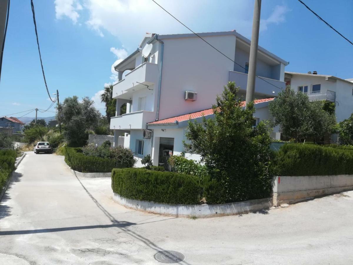 Apartment Istuk Kaštela Exterior foto